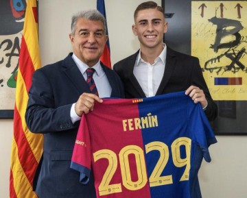 乐鱼体育官网-官方：巴萨与费尔明续约 新合同签至2029年